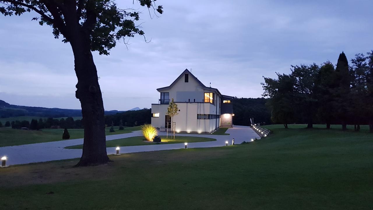 Golf Resort Ceska Lipa Nový Bor Екстериор снимка